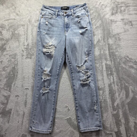 Judy Blue Jeans Womens 3/26 Light Wash Boyfriend Fit Distressed Ripped JB82261 - Picture 1 of 11
